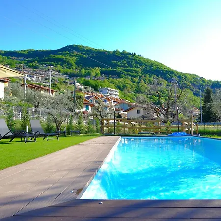 Costa Blu - Pool & Terrace View Apartment *